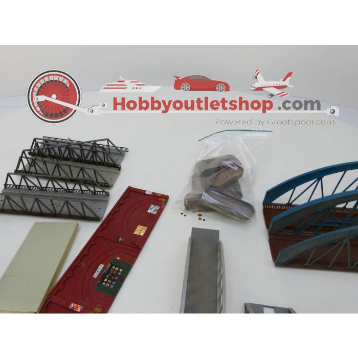 Schaal H0 assortiment buggen en accessoires #2781 - sku: 20230202102943 - Gebruikt - Goede staat - Afbeelding 2
