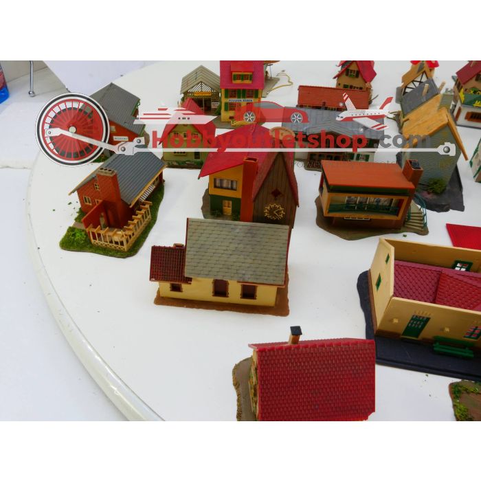 Schaal H0 Assortiment kleine huizen #2785 - sku: 20230202120243 - Gebruikt - Matige staat - Afbeelding 2