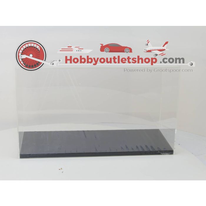 Schaal 1:4 Pocher HK201 Bike Display Case 690x290x400 mm. Met een scheurtje, maar kan nog gerepareerd worden. #2901