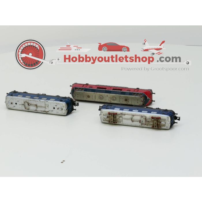 Schaal H0 Märklin 3021 Diesellocomotief V200 en 2 stuks Märklin 3034 Elektrische locomotief #2912