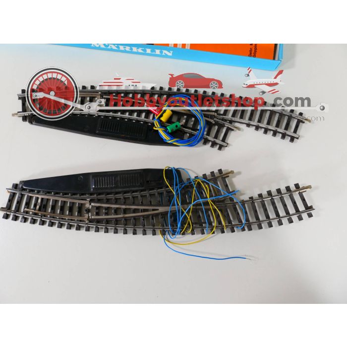 Schaal H0 Märklin 2167 electromagnetisch paar meegebogen wissels  #3084