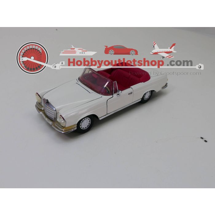 Schaal 1:18 Maisto Mercedes-Benz 280 SE Cabriolet #3148