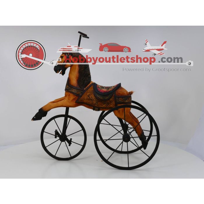 Vintage Fietspaardje, oud speelgoed, leuk als decoratie. Lengte 63 cm. breedte30 cm en hoogte 67 cm #3713