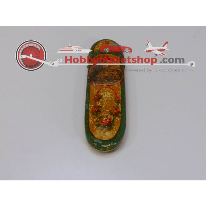 Vintage pennenhouder van Papier Maché, gelakt. Zeer zeldzaam. Lengte 19 cm. breedte 6 cm en hoogte 2 cm. #3715