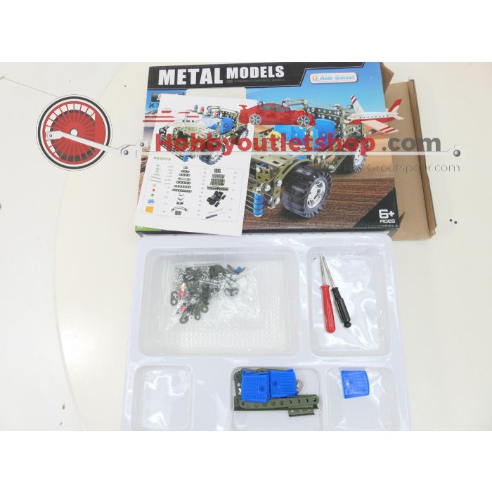 Metal Bouwdozen 4 sets  Past op Meccano. #6138
