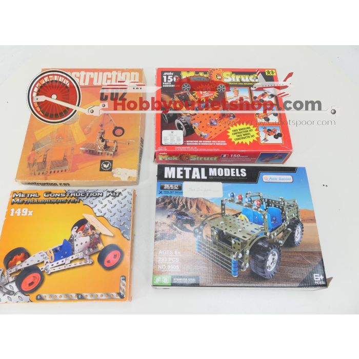 Metal Bouwdozen 4 sets  Past op Meccano. #6138