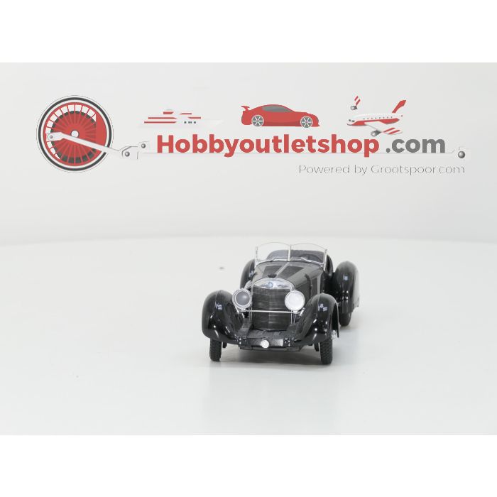 Schaal 1:18 KK Scale models 180131bk  Mercedes Benz SSK count trosso 1930 'The black prince' #4269