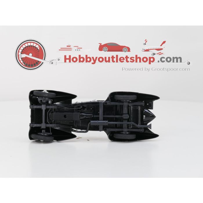 Schaal 1:18 KK Scale models 180131bk  Mercedes Benz SSK count trosso 1930 'The black prince' #4269