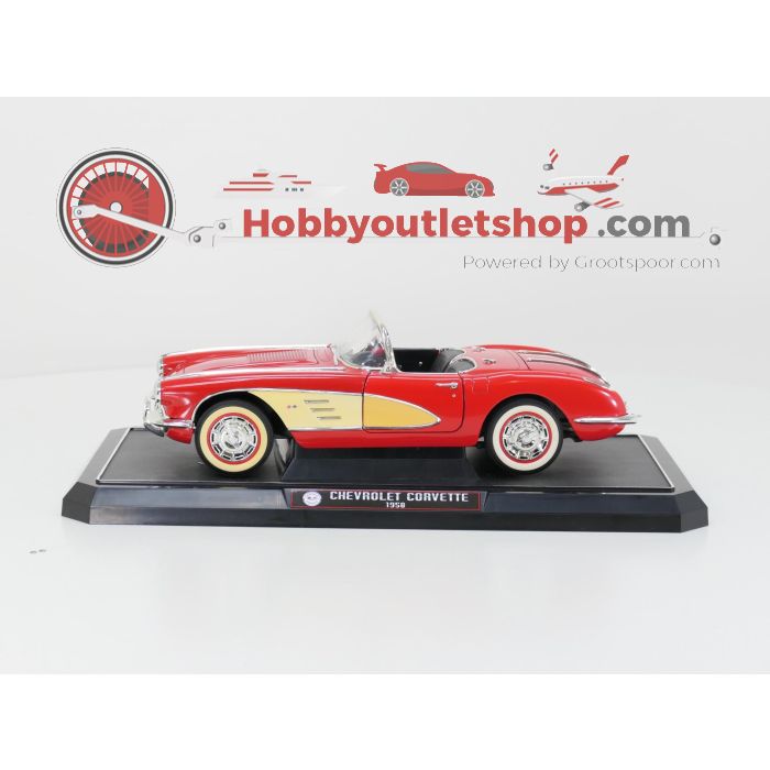 Schaal 1:12 Solido 1201 - Chevrolet Corvette 1958 - Red/White. #4372