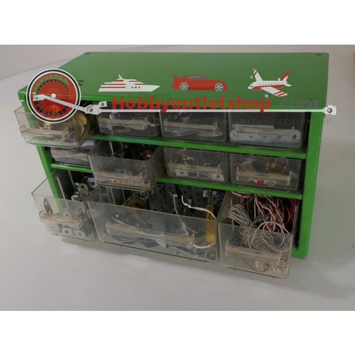 Meccano models: 2,3,4,5,6,8,9 zeer uitgebreide en zorgvuldig gesorteerde Meccano set. #6009