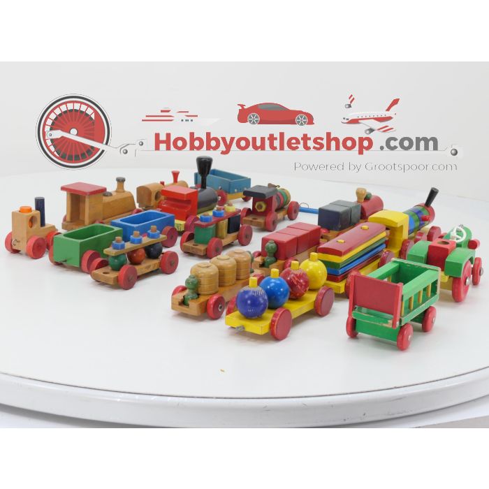 Set van verschillende vintage houten treinen #5837 - sku: 20240731115820 - Gebruikt - Goede staat - Afbeelding 3