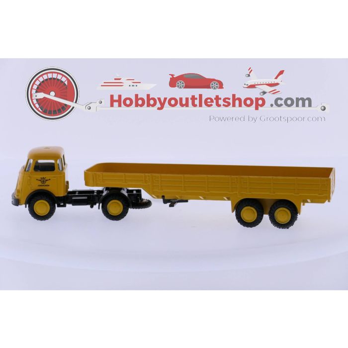 Schaal 1:50 LION 33/35 DAF 1500 Frontstuur trekker met oplegger. #2458