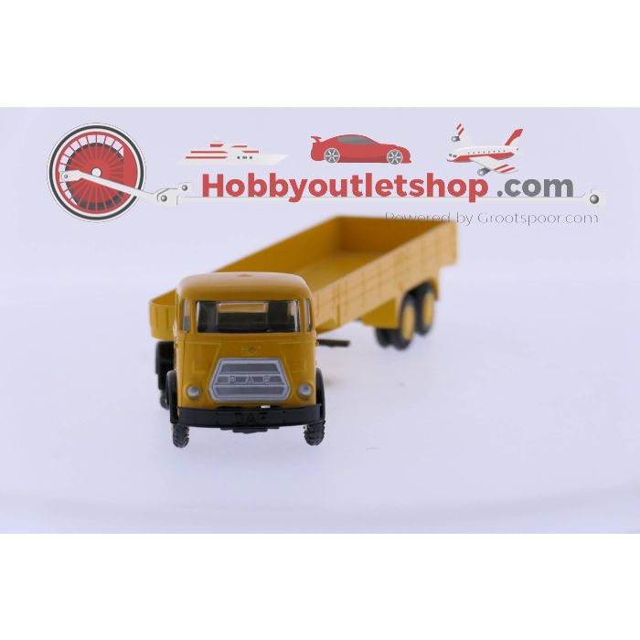 Schaal 1:50 LION 33/35 DAF 1500 Frontstuur trekker met oplegger. #2458