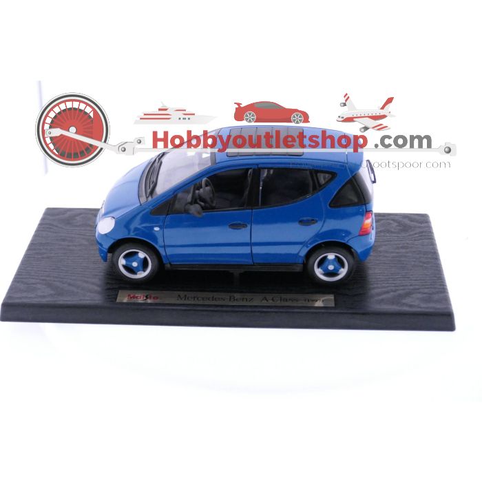 Schaal 1:18 MAISTO 31841 MERCEDES-BENZ A-CLASS 1997  BLAUW #2467