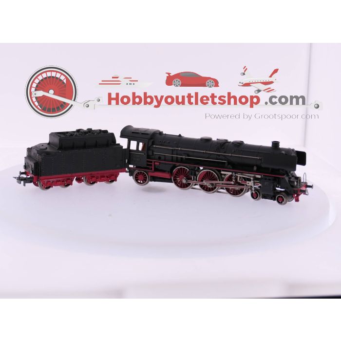 Schaal H0 Märklin F800 Stoomlocomotief BR 01-097 met tender 809 van de DB #3645