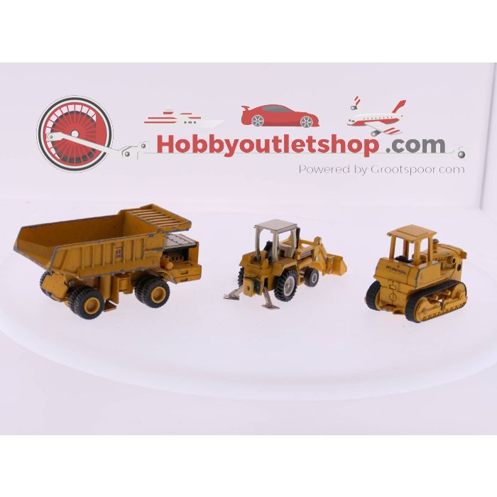 Schaal 1:64 3 stuks ERTL machines, t.w. een Dump Truck, een bulldozer en een shovel #3696