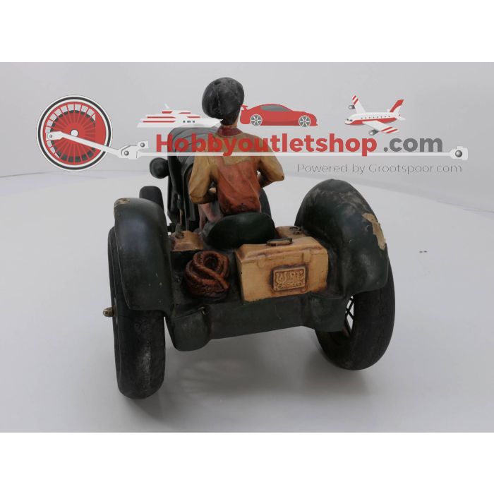 Vintage Boer op tractor #3854