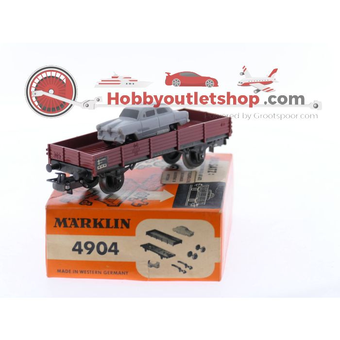 Schaal H0 Märklin 4904 platte wagen met auto van de DB #3796