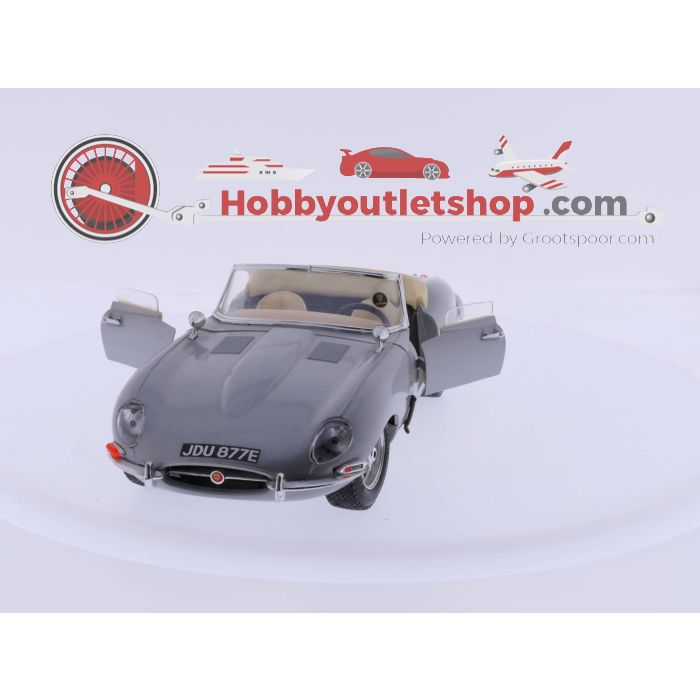 Schaal 1:18 Bburago Jaguar ''E''  1961 #3258