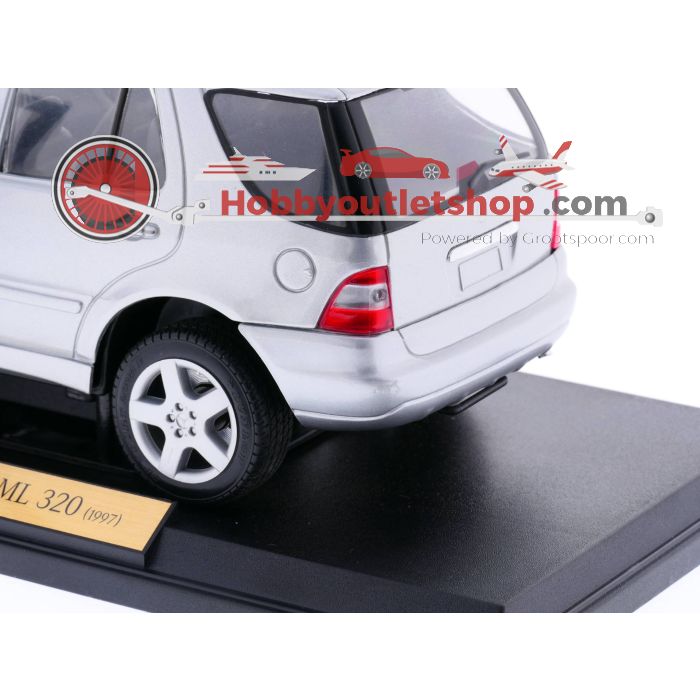 Schaal 1:18 Maisto 31847 Mercedes Benz ML 320        #216 - sku: 20220503113845 - Used - Like new - Photo 9