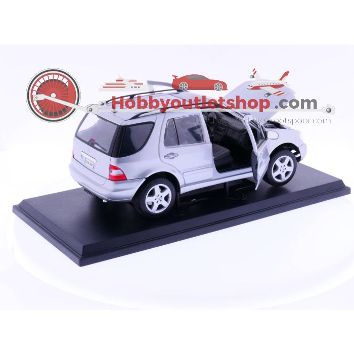 Schaal 1:18 Maisto 31847 Mercedes Benz ML 320        #216 - sku: 20220503113845 - Used - Like new - Photo 5